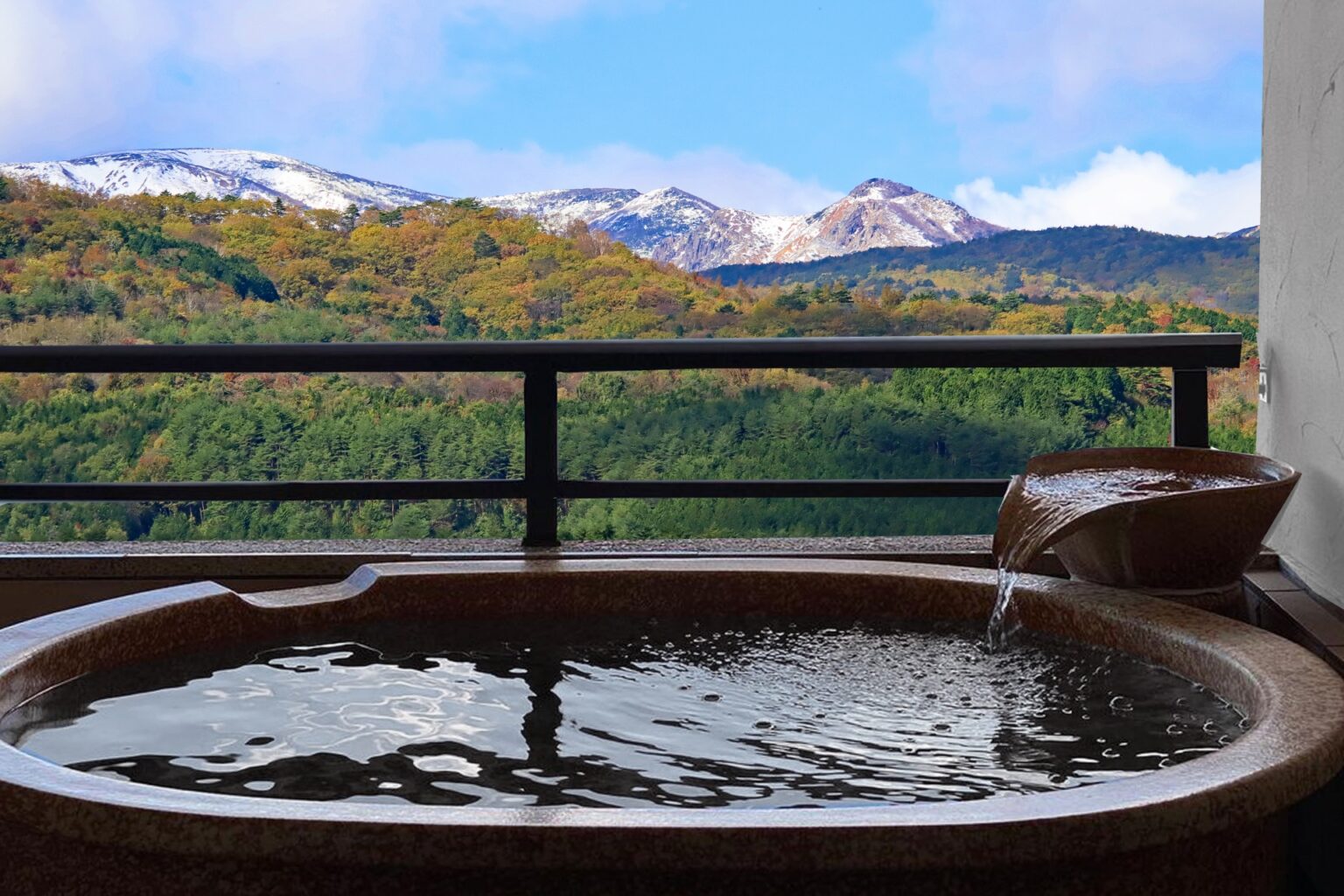 「単純温泉」とは?シンプルなやさしい泉質が肌に与える嬉しい効果・効能と正しい入浴法 | 温泉水ラボ
