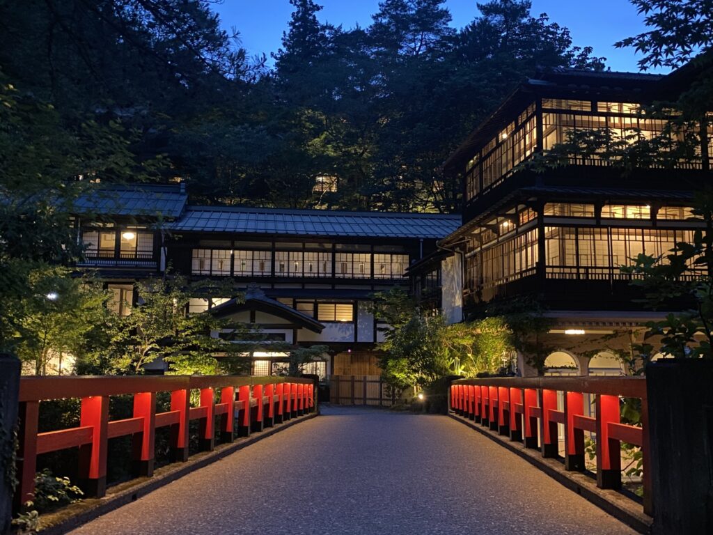 四万温泉
